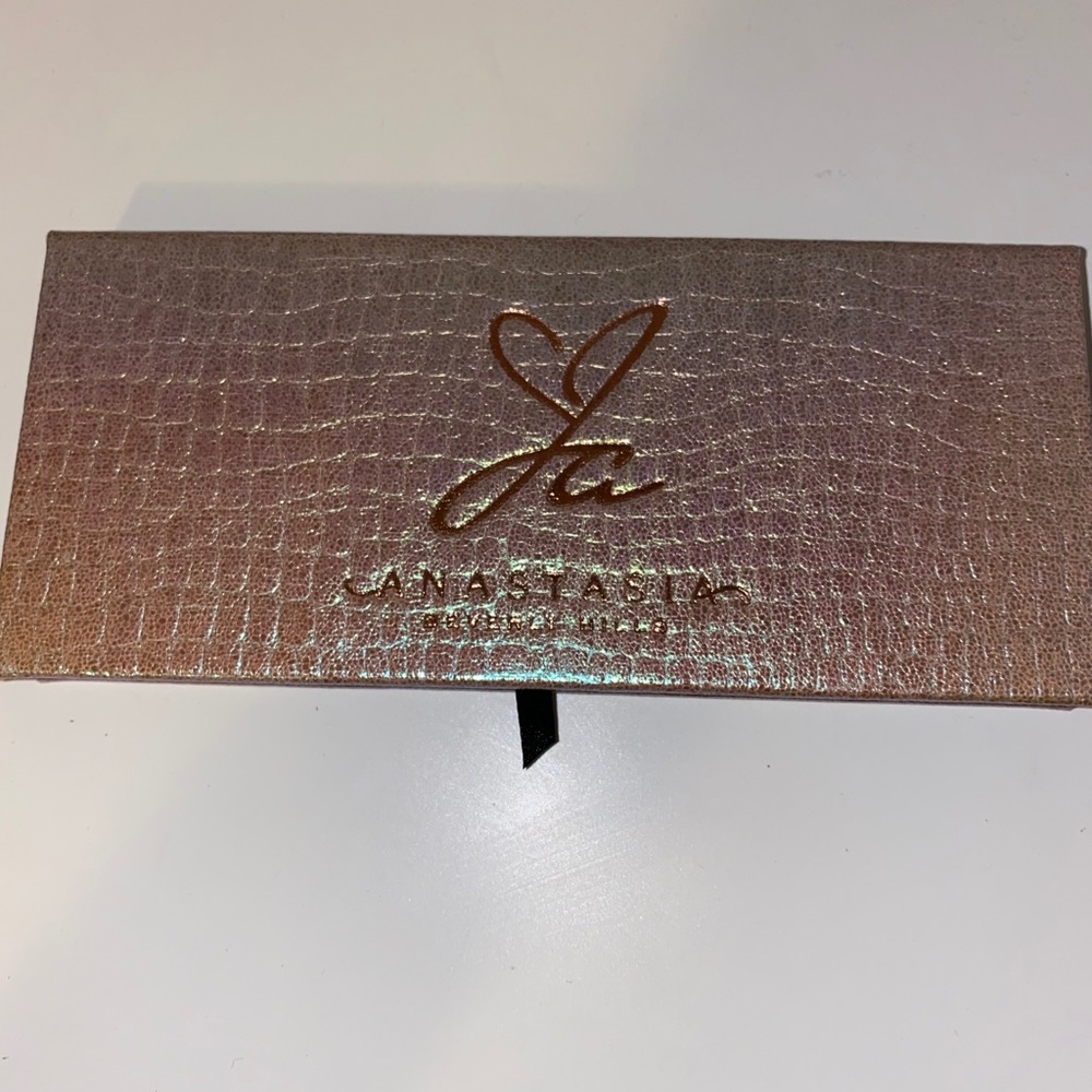 Anastasia Beverly Hills Jackie Aina palette